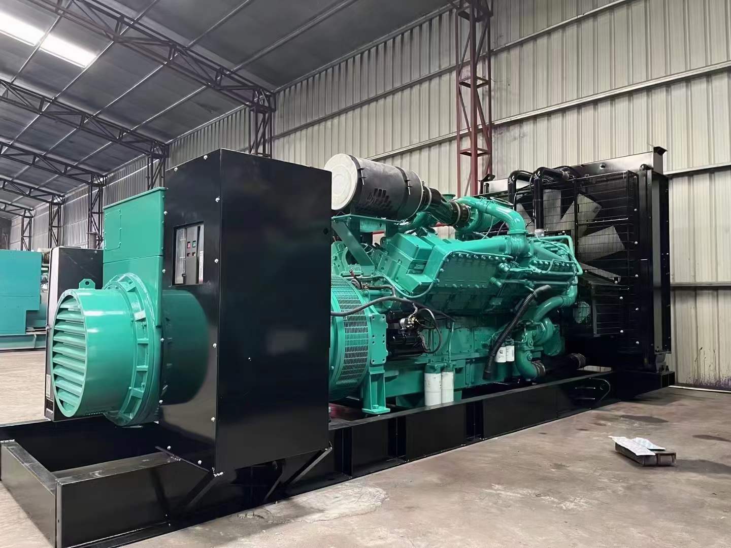 积石山如何降低 800kW 柴油发电机输出电流的波动？